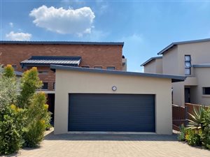 3 Bed House in Boardwalk