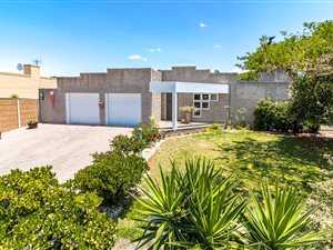 3 Bed House in Durmonte