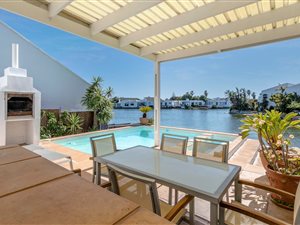 4 Bed House in Marina Da Gama