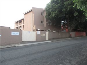 2 Bed Townhouse in Alberton