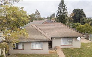 3 Bedroom House in Belmont Park
