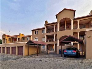2 Bed Apartment in Randburg Central