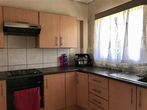 2 Bedroom Apartment in Vanderbijlpark CW3