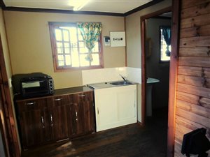 1 Bed Garden Cottage in East Lynne