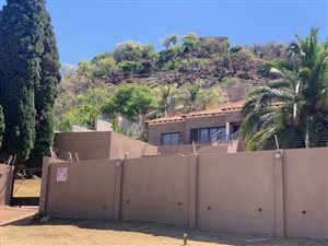 4 Bed House in Glenvista