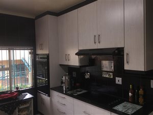 3 Bed House in Bezuidenhout Valley