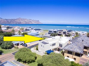 3 Bed House in Greenways Golf Estate