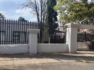 3 Bed House in Glenvista