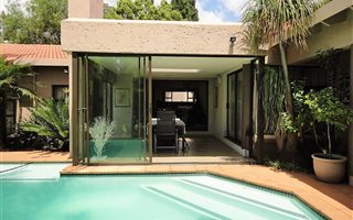 4 Bedroom House in Hurlingham Manor