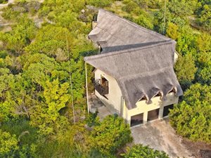 4 Bed House in Leeuwfontein
