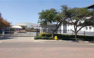 2447.38989257813 m² Office Space in Halfway Gardens