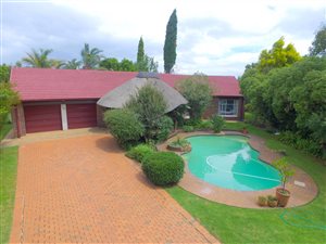4 Bed House in Highway Gardens