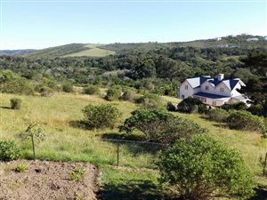 935 m² Land available in Upper Robberg