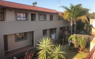 2 Bedroom Apartment in Lakefield