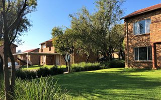 2 Bedroom Duplex in Wilgeheuwel