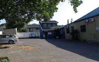 116 m² Commercial space in Montclair