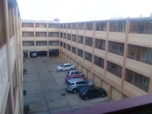 2.5 Bed Apartment in Benoni Central