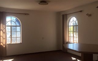 1 Bedroom Garden Cottage in Greenside