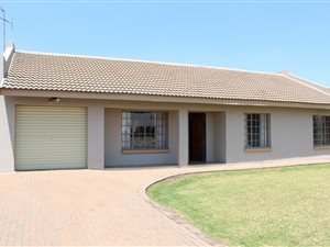 3 Bedroom House in Riversdale