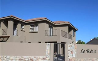 5 Bedroom House in Kleinmond