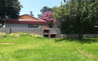 2 Bedroom Garden Cottage in Randpark Ridge