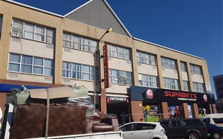 132 m² Commercial space in Kempton Park Central
