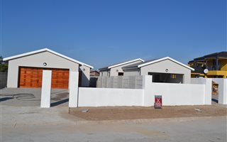 3 Bedroom House in Fairview