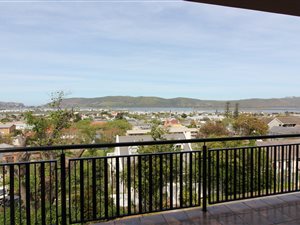 3 Bed Apartment in Knysna Central