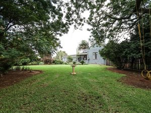 8.8 ha Smallholding in Brentwood Park