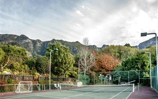 1761 m² Land available in Constantia Upper