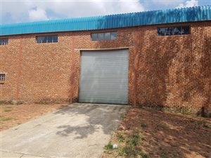 672 m² Industrial space in Kirkney