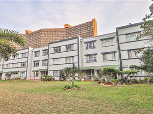 1 Bed Apartment in Amanzimtoti