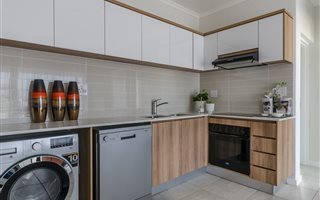 1 Bedroom House in Paardevlei