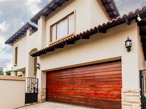 3 Bed House in Marais Steyn Park