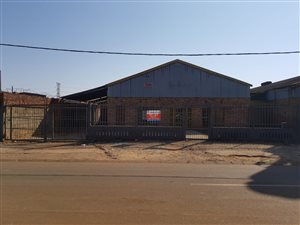 2022 m² Industrial space in Eldorado Park