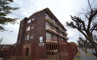 2 Bedroom Apartment in Forest Hill