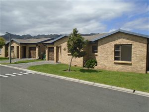 3 Bed House in Fairview Golf Estate