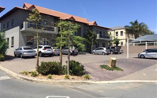 527 m² Office Space in Noordwyk