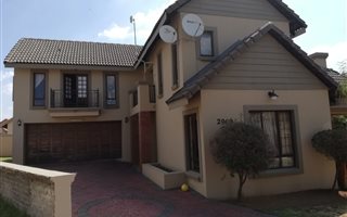 3 Bedroom House in Brooklands