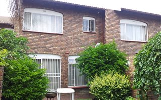 3 Bedroom Apartment in Brackendowns