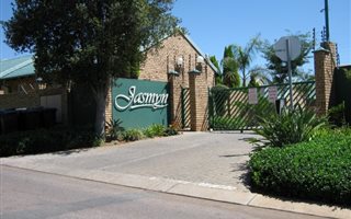 2 Bedroom Simplex in Highveld