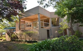 4 Bedroom House in Greenside