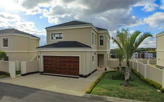 3 Bedroom House in Noordwyk