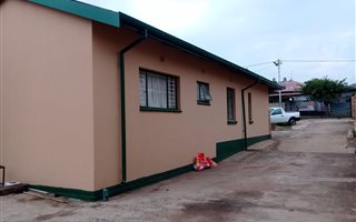 4 Bedroom House in Roodepoort North