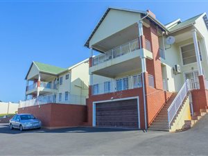 8 Bedroom Duplex in Mt Edgecombe