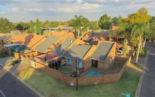 3 Bedroom House in Eldoraigne