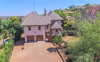 3 Bedroom House in Cornwall Hill