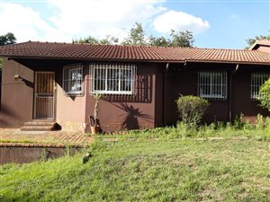 2 Bed House in Lombardy East