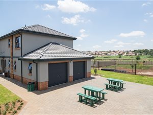 4 Bed House in Olifantsfontein