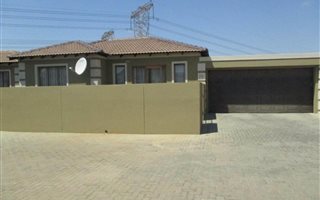 2 Bedroom Townhouse in The Reeds